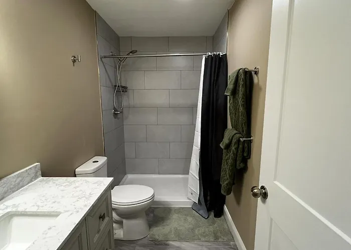 Camel Oasis * * Sleeps 8 * * Near Old Salem Сasa de vacaciones Winston-Salem