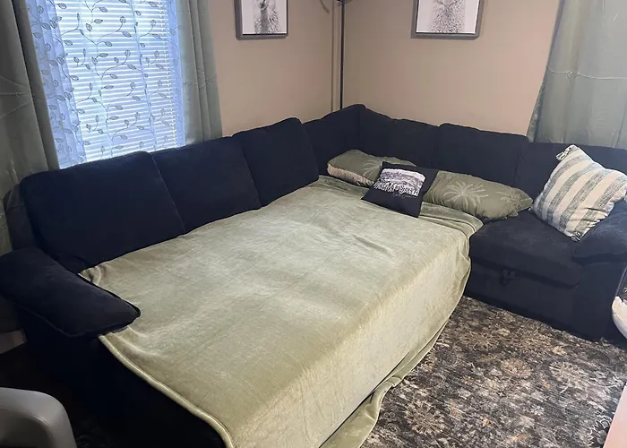 Camel Oasis * * Sleeps 8 * * Near Old Salem * Winston-Salem